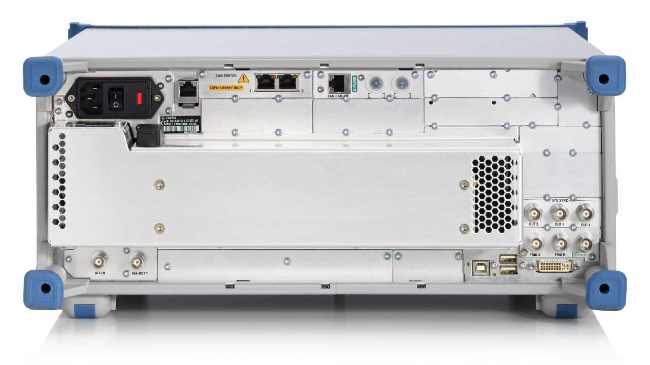 R&S®CMW500 寬頻無線通訊測試儀（多協定，LTE / NB-IoT / WLAN / Bluetooth） 角度 3