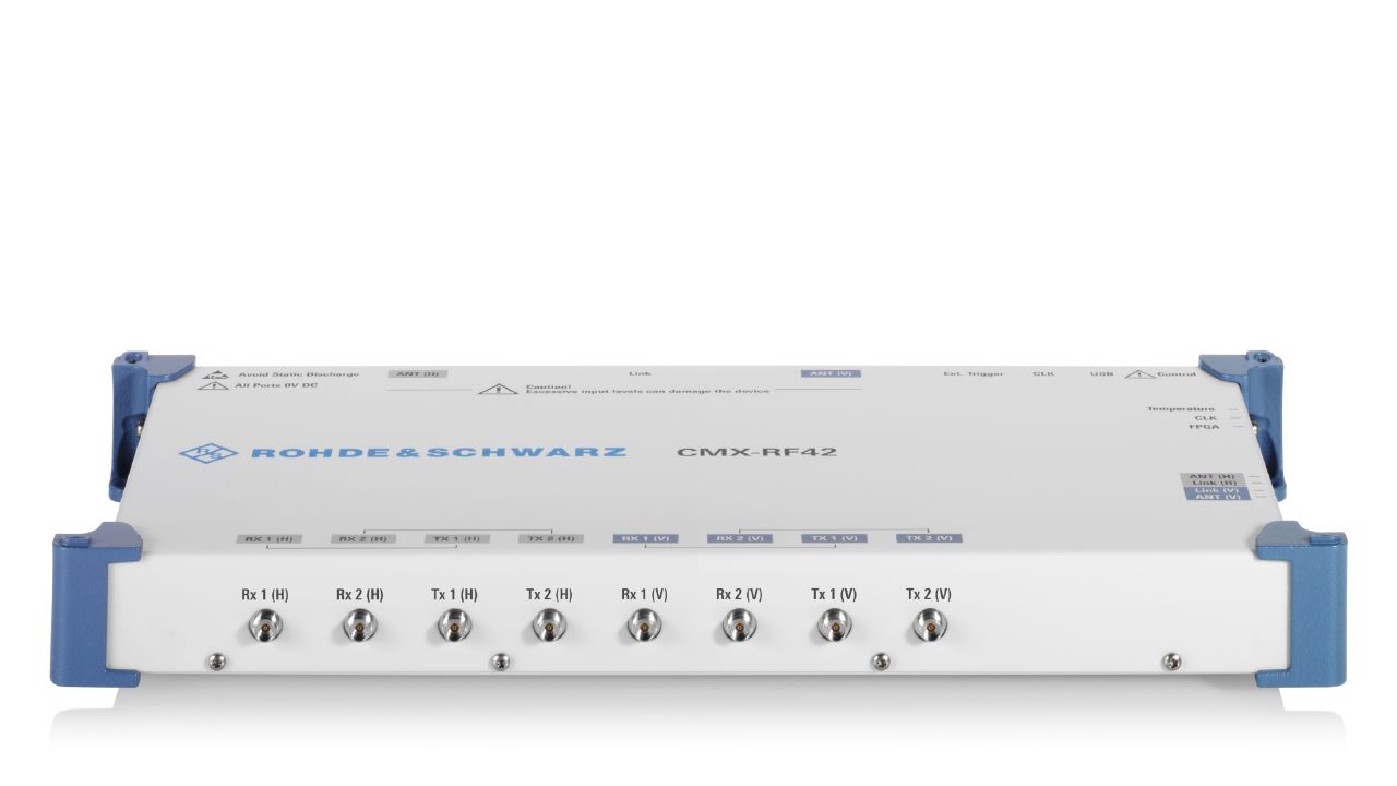 R&S®CMX-RF42 主動式射頻前端（44 GHz，5G mmWave 載波聚合） 角度 2
