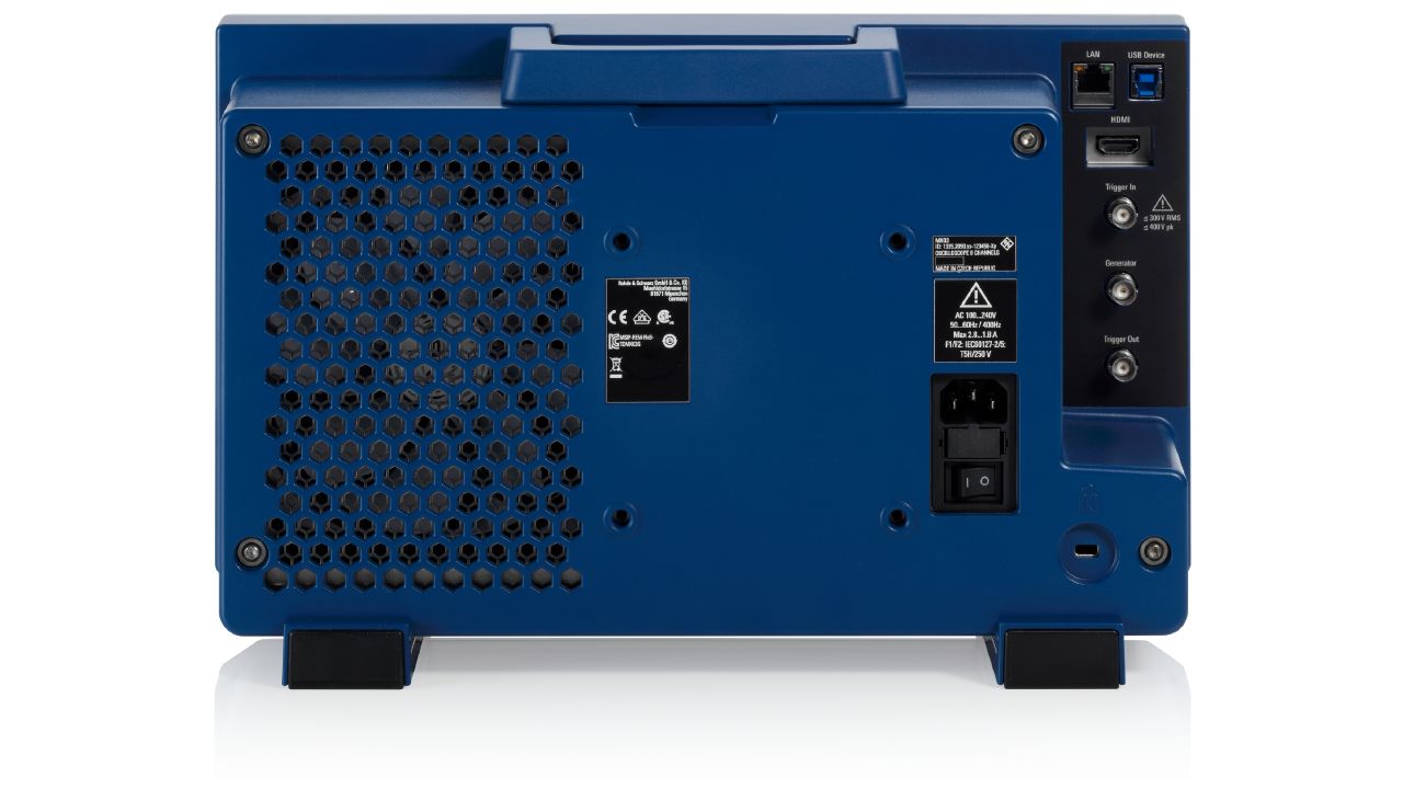 R&S®MXO 3 系列 緊湊型 4/8 通道高效能示波器（12-bit ADC） 角度 2