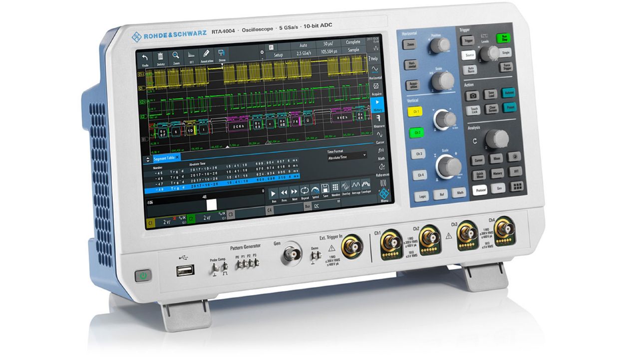 R&S®RTA4000 系列 桌上型示波器（200 MHz – 1 GHz / 4 通道） 角度 3