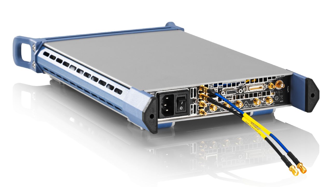 R&S®SGT100A 向量訊號產生器（緊湊型，最高 6 GHz） 角度 4
